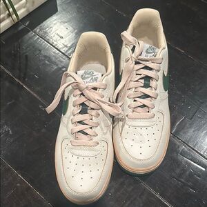 Nike Air Force 1 Sneakers - White and Green